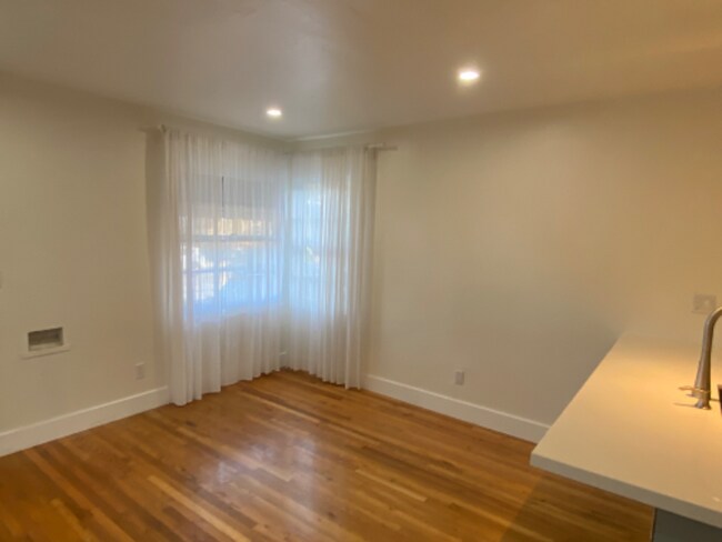 Foto del edificio - 2234 Seaside St