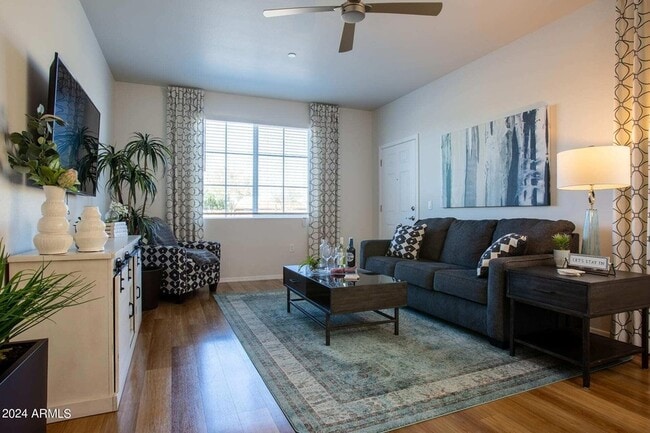 Photo - 677 E Commonwealth Pl Townhome