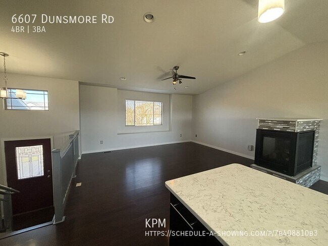 Building Photo - 4 BED | 3 BATH | SPLIT-FOYER | DOUBLE GARA...