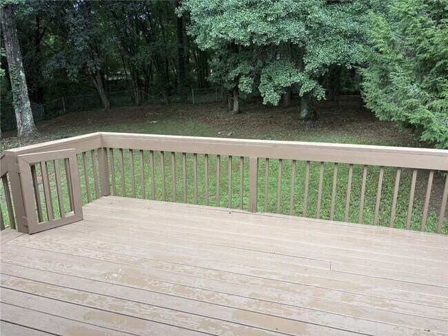 Building Photo - 5045 Bayberry Ct