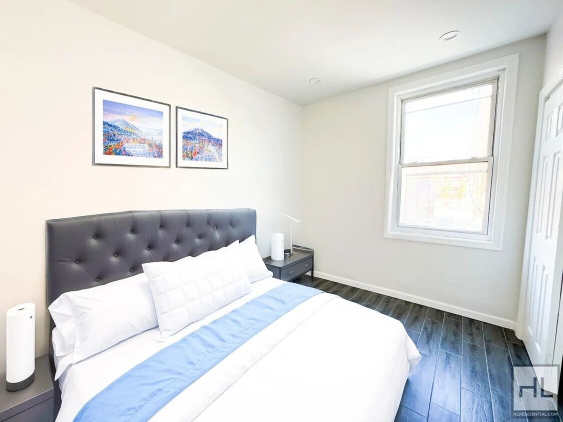 ROOSEVELT AVENUE Room for Rent in Queens, NY