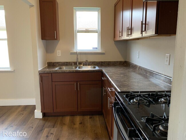 Foto del edificio - 3 br, 1 bath House - 1303 E 22nd Ave