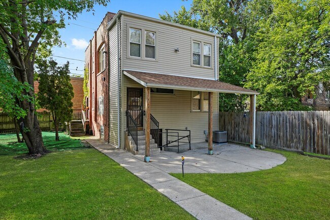 Foto del edificio - 6540 S Vernon Ave