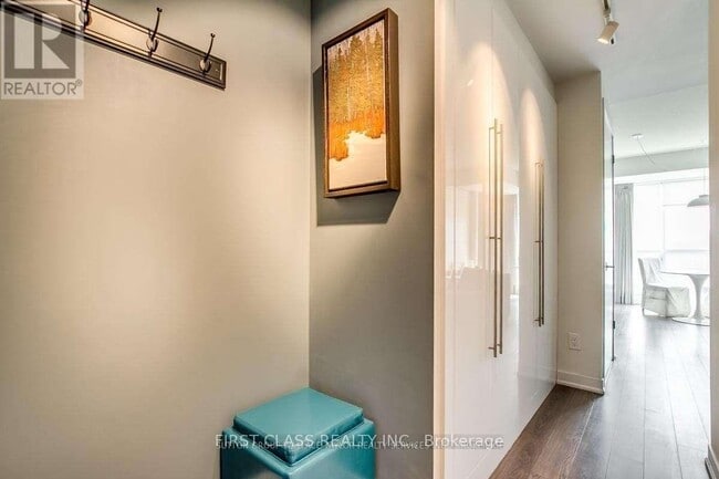 Building Photo - 60 Berwick Ave