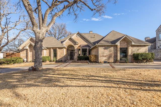 Primary Photo - 1309 Woodlake Dr