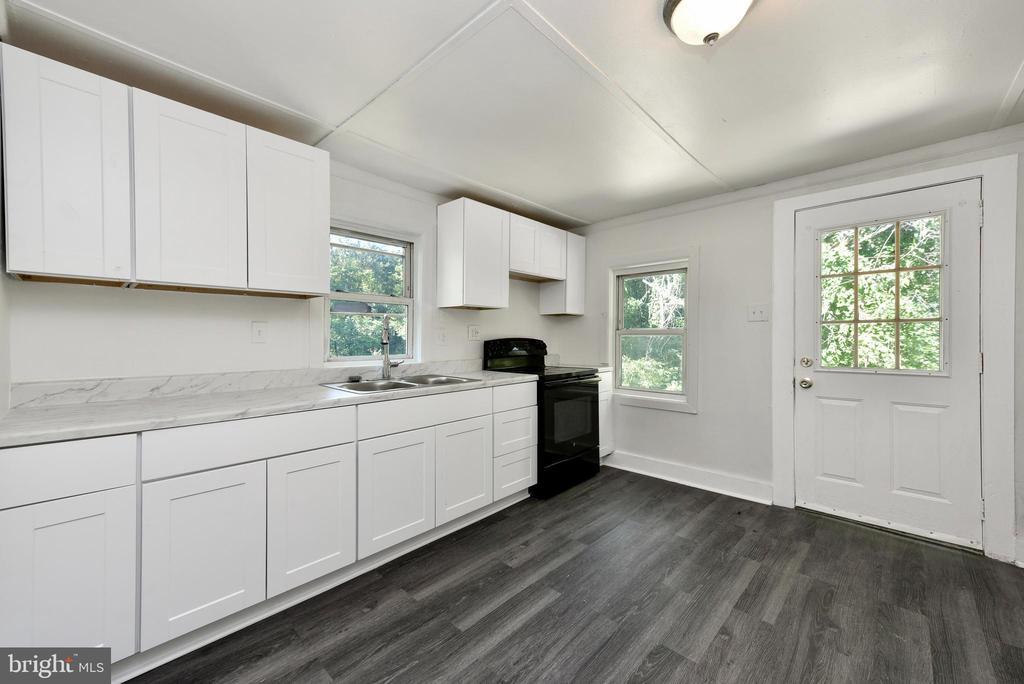 Foto principal - 19086 Windsor Rd