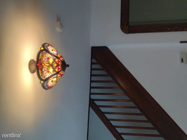 Foto del edificio - 2 br, 1 bath Townhome - 2310 E. 12th Street