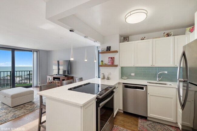 Foto del edificio - 3660 N Lake Shore Dr