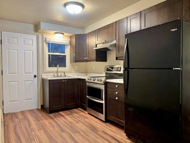 Building Photo - 420 N Norwood Ave