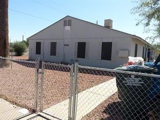 Primary Photo - 1521 E Fillmore St