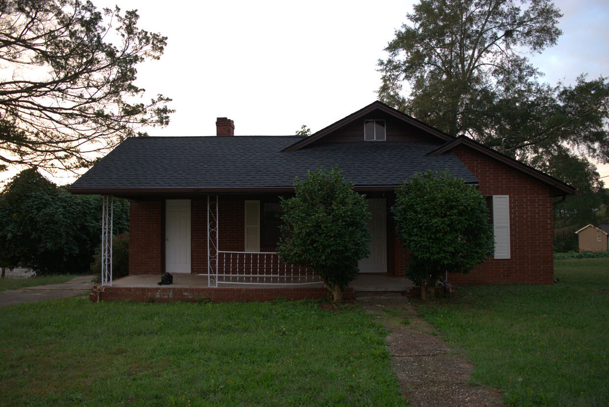 Foto principal - 364 Chattahoochee St