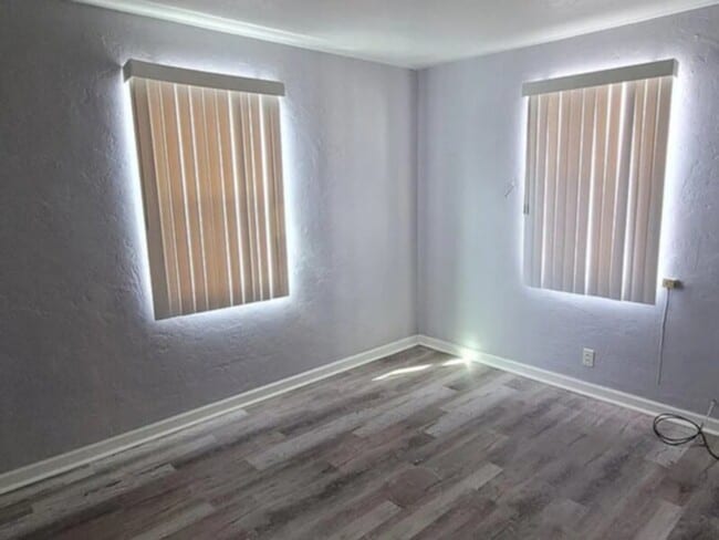 Building Photo - Standalone one-bedroom