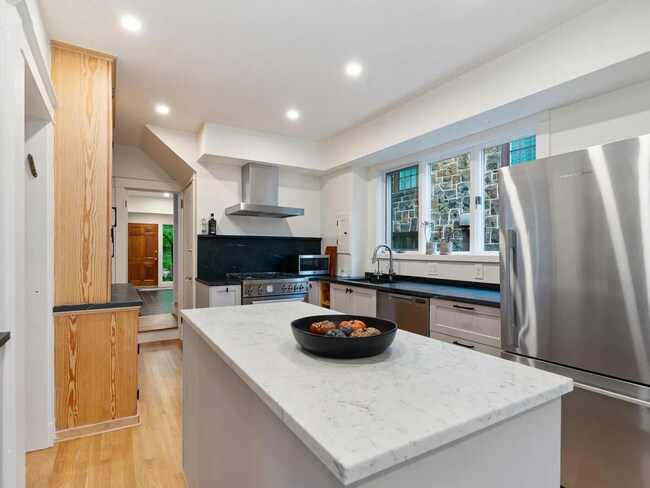 Foto del edificio - 5448 Kipling Rd