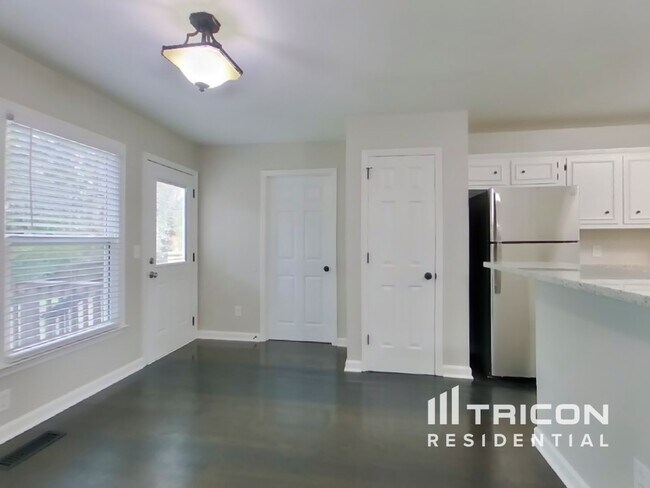 Foto del edificio - 2605 Douglas Ln