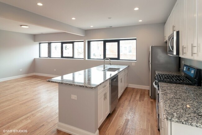 Foto del edificio - 7701 W Belmont Ave