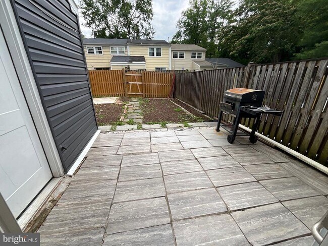 Foto del edificio - 5526 Green Dory Ln