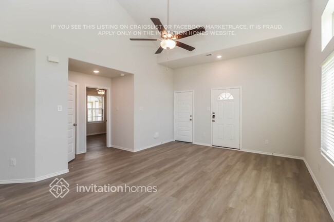 Foto del edificio - 24910 Aconite Ln