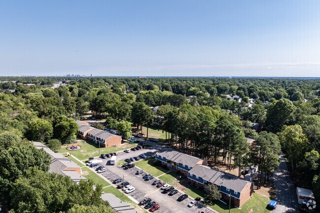 Foto del edificio - Shady Creek