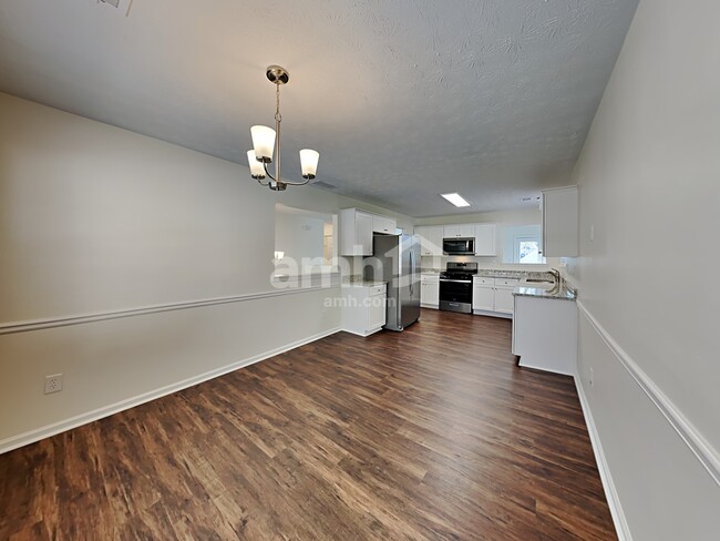 Foto del edificio - 3551 Stephens Creek Pl