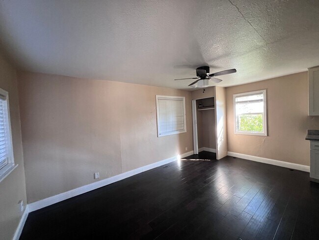 Building Photo - 429BeniciaRd