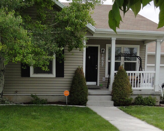 Building Photo - 1687 Colavito Way