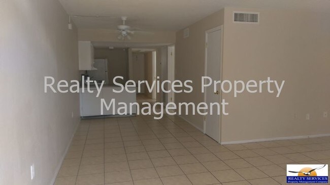Foto del edificio - 2405 Hanson St