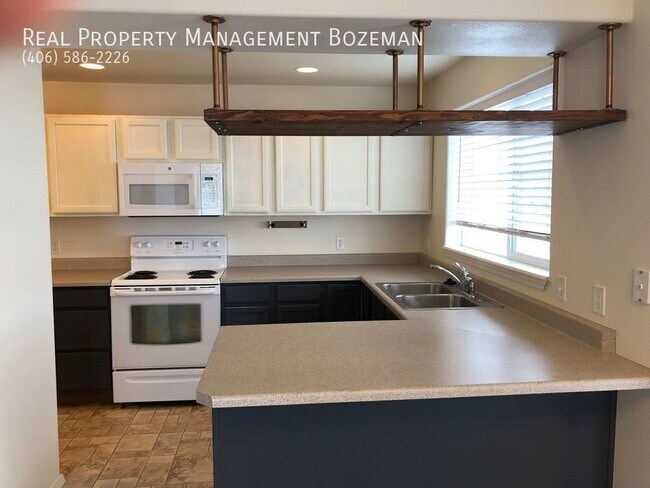 Foto del edificio - 1112 Longbow Ln