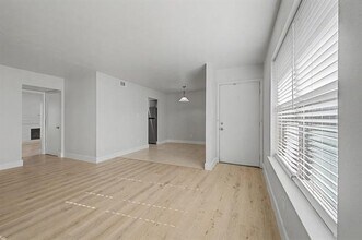 Building Photo - 8095 Meadow Rd