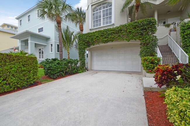 Building Photo - 125 Ocean Key Way