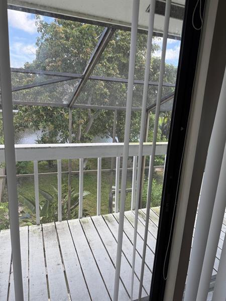 Foto del edificio - 12400 Westhampton Cir