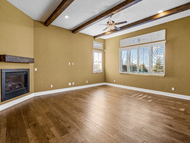 Building Photo - 325 Eagle Creek Ct