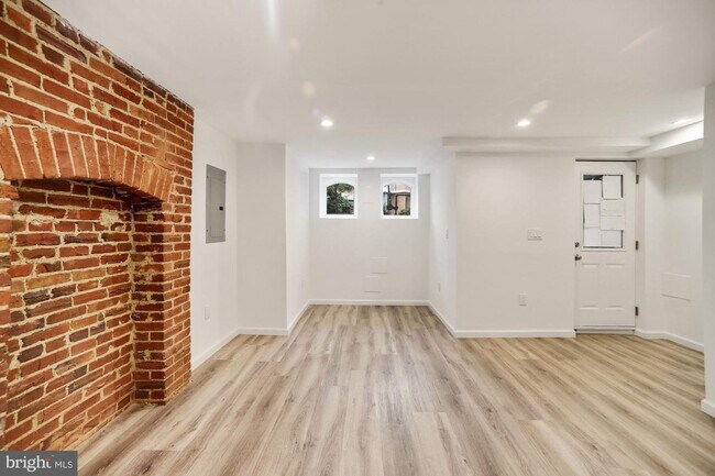 Building Photo - 1215 S St. NW