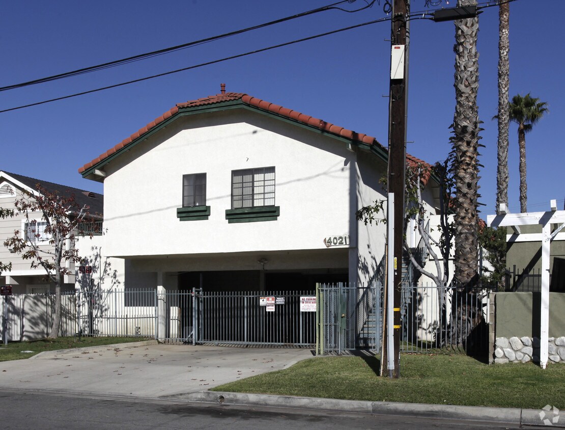 Building Photo - 4021 Franklin Ave