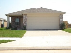 Building Photo - 7206 Cypress Pr Dr