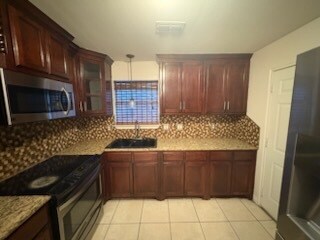 Foto del edificio - 2541 Camel Ct