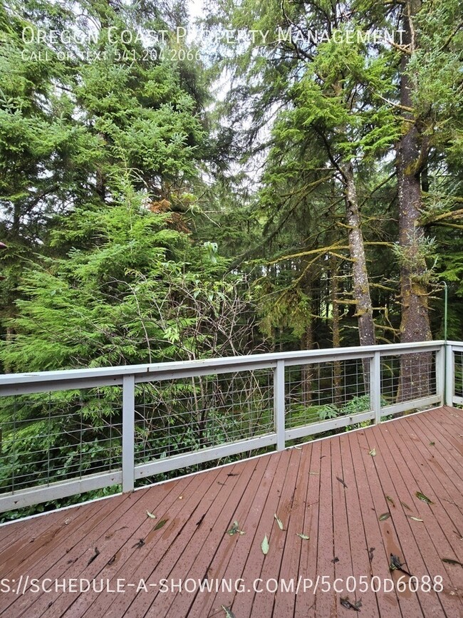 Building Photo - 600 Island Dr