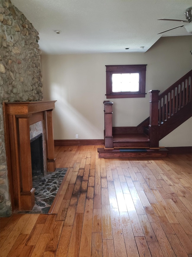 Building Photo - 3945 Willys Pkwy