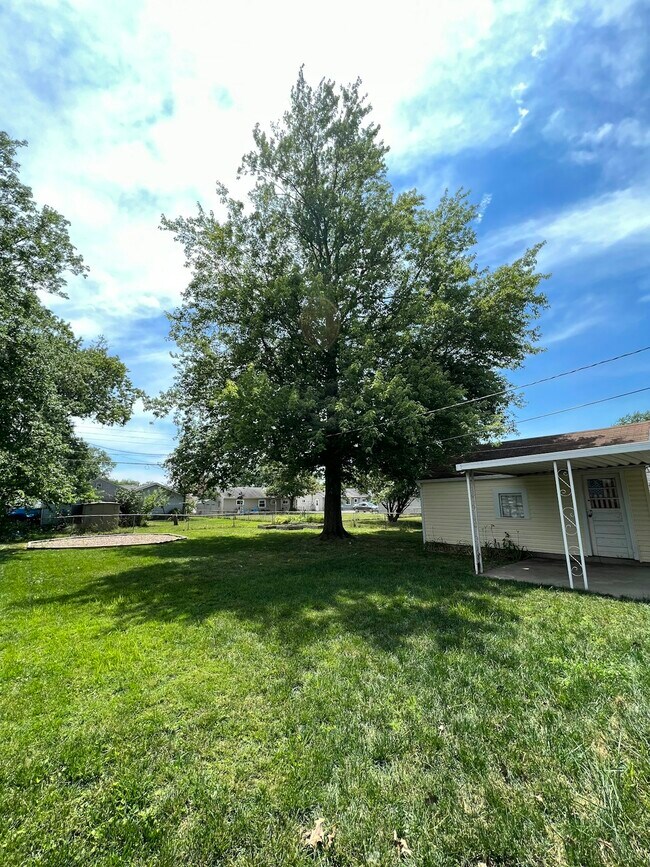 Foto del edificio - 336 Inverness Ave