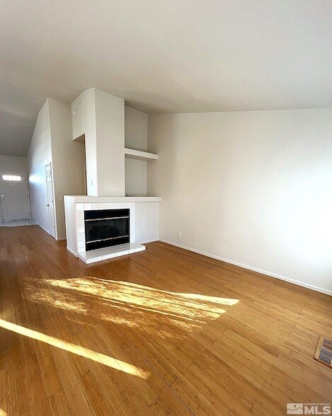 Foto del edificio - 1055 Ricco Dr