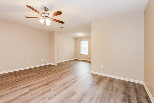 Building Photo - 1146 Brookstone Rd