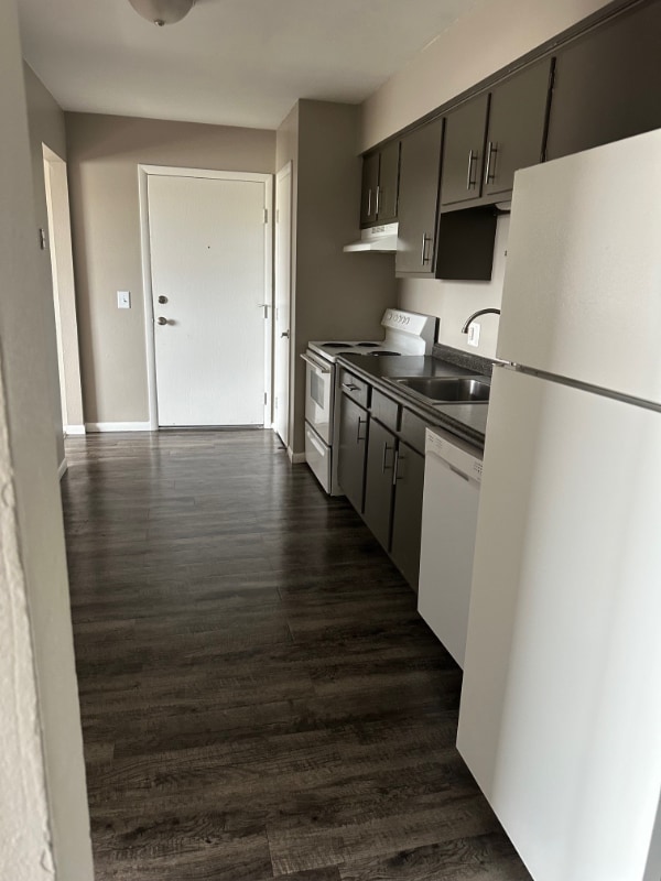 Building Photo - 7451 Lunitas Ln