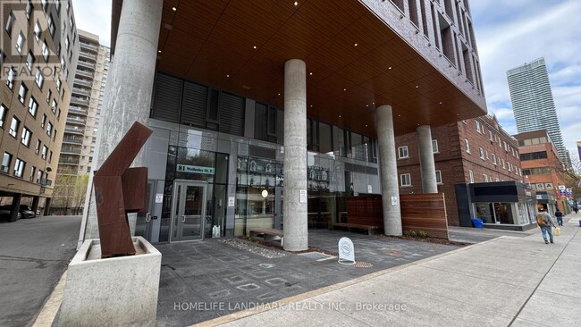 Building Photo - 81 Wellesley St E