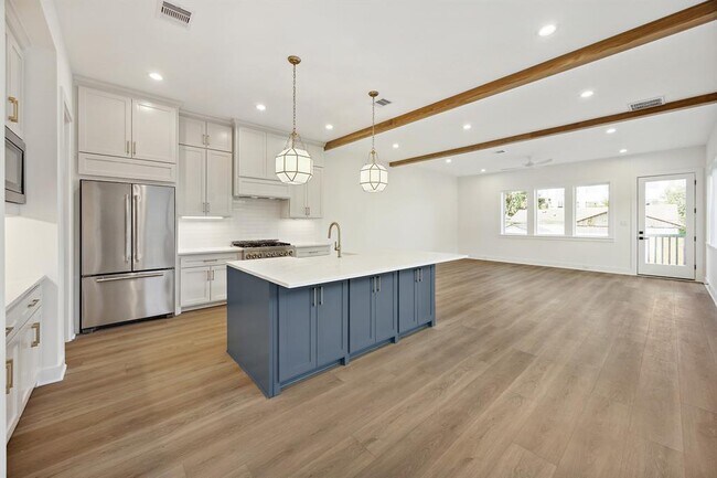 Foto del edificio - 1203 E 27th St