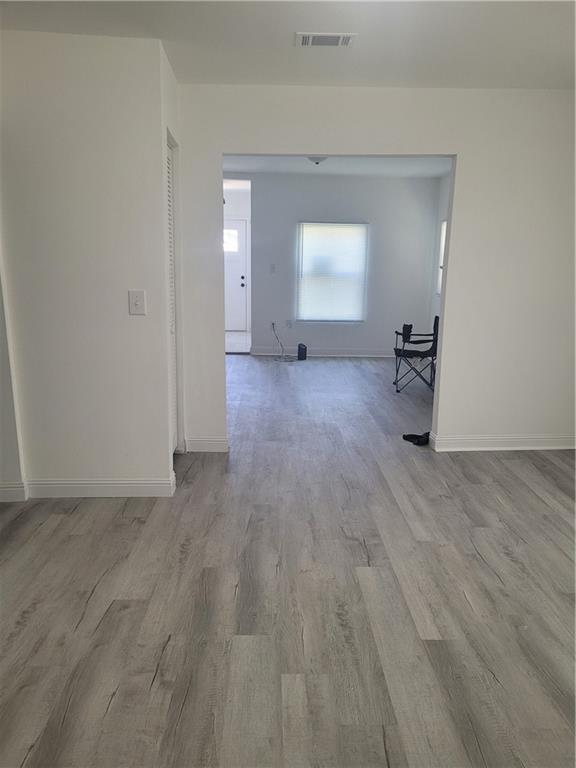 Foto del edificio - 191 Forest Ave