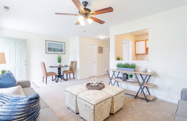 Foto del interior - Garden Grove Townhomes