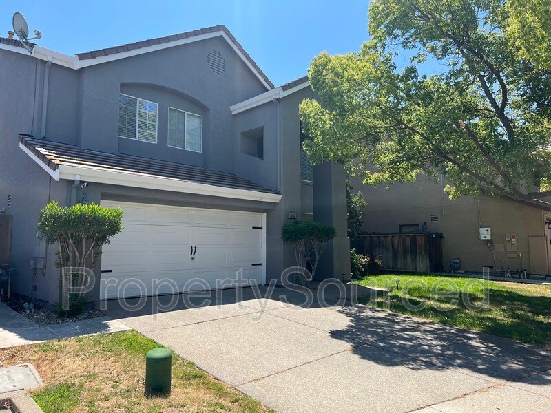Primary Photo - 2160 Tahoe Cir