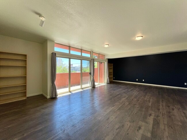 Sala de estar - 155 University Ter