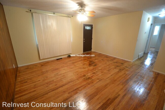 Building Photo - 3 br, 1 bath House - 1701 Newbrook Drive