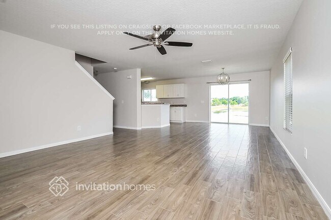Building Photo - 11017 Golden Silence Dr