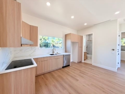 Building Photo - 27445 Cherry Creek Dr